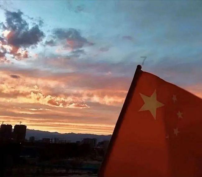 【新时代文明实践进行时】充盈着年的味道 映照着火红的日子——乌鲁木齐年味渐浓,氛围“拉满”