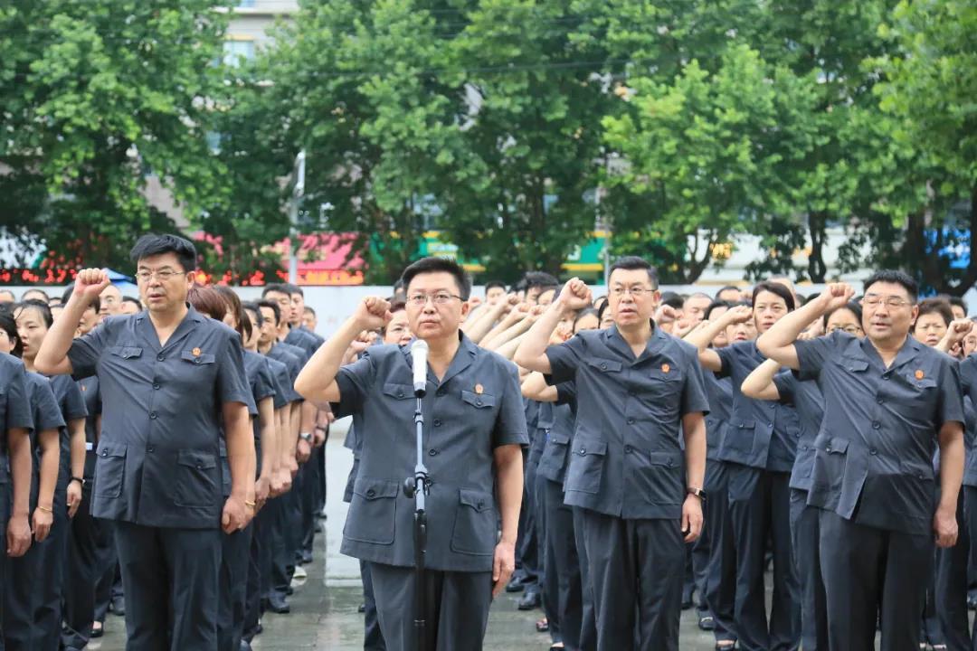 哈理工最红讲师王晓琮：14岁上北大，教学40年至今仍没有评职称